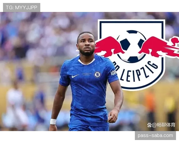 恩昆库从边锋到中路核心的角色演变分析